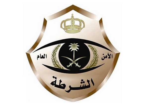 #السعودية | شرطة #جدة تطيح بمخالفَيْن لـ #نظام_أمن_الحدود لمتابعتهما عملاء البنوك وسرقة أموالهم