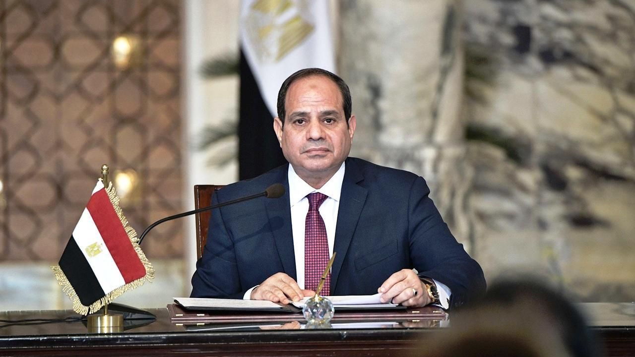 مصر : الرئيس السيسي يوقع قانونين لإنشاء الأكاديمية العسكرية المصرية والكلية العسكرية التكنولوجية